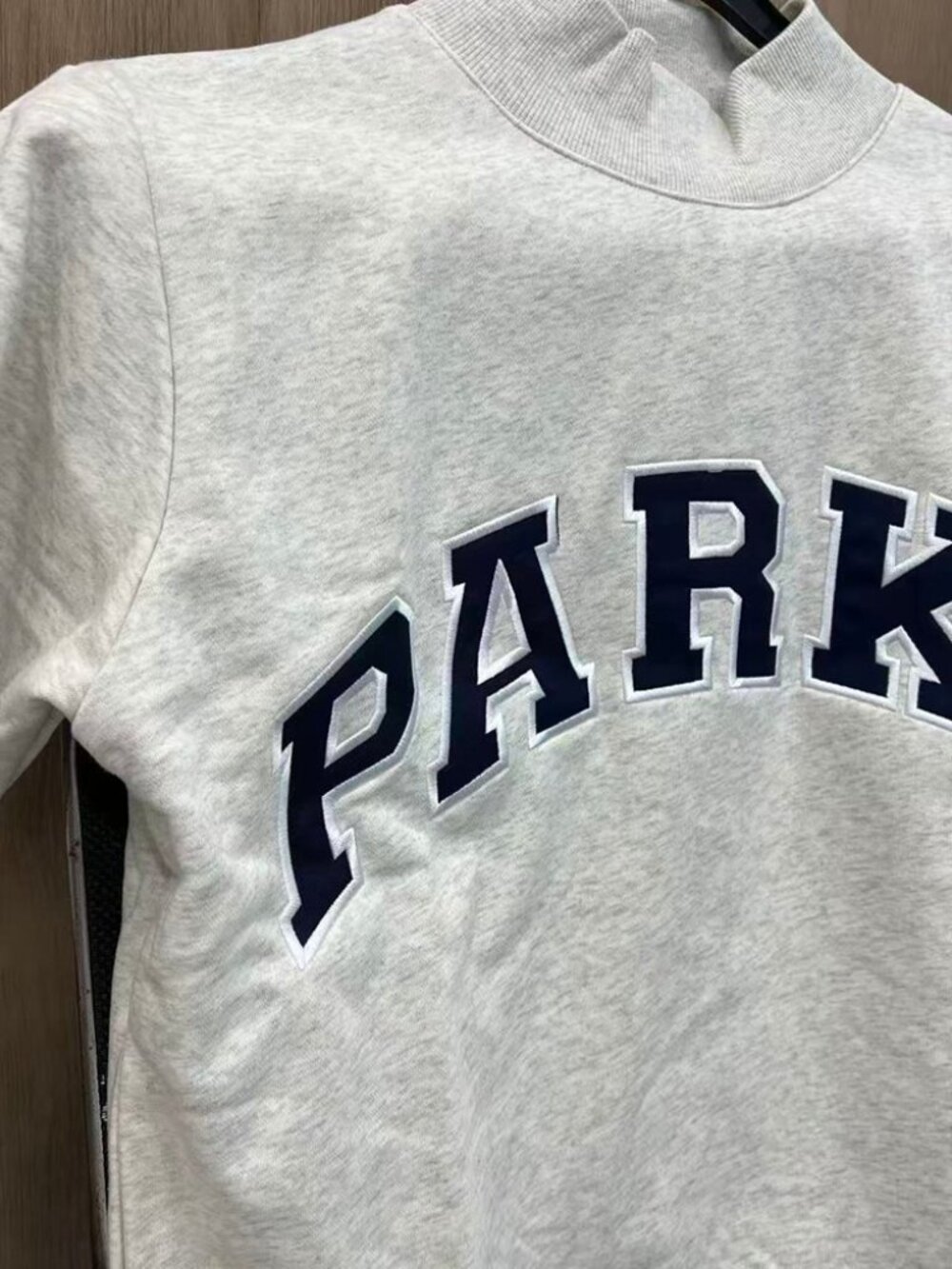 Grey Parke Mock Neck Crop Sweatshirt S/M - Picture 3 of 6